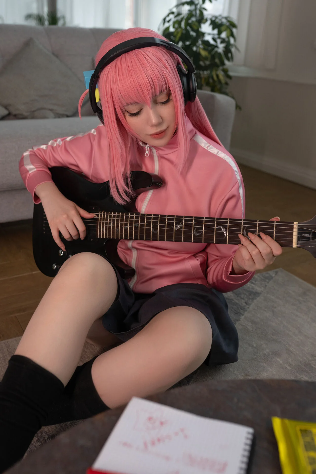 Hitori Gotoh Cosplay