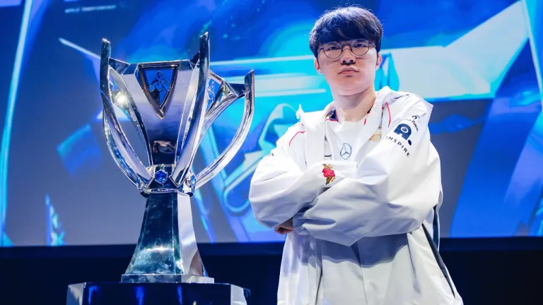 Faker descarta aposentadoria em 2025